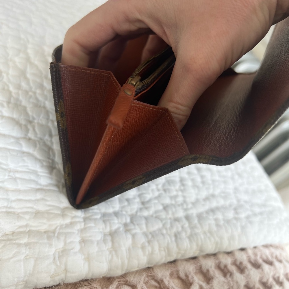 Louis Vuitton Monogram Brown Wallet - Picture 6 of 8